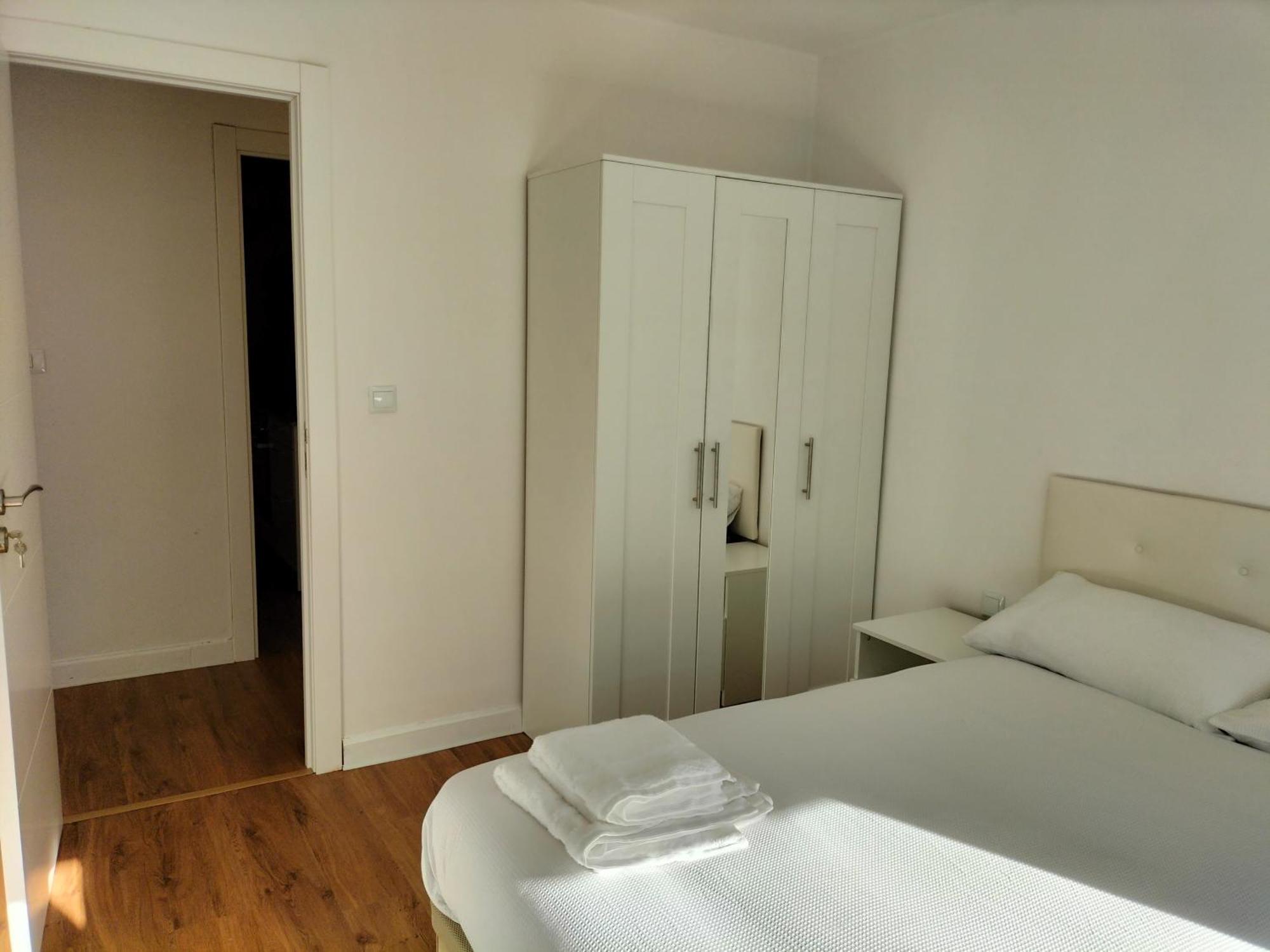 Encantador Piso De 3 Dormitorios En Vigo Exteriör bild